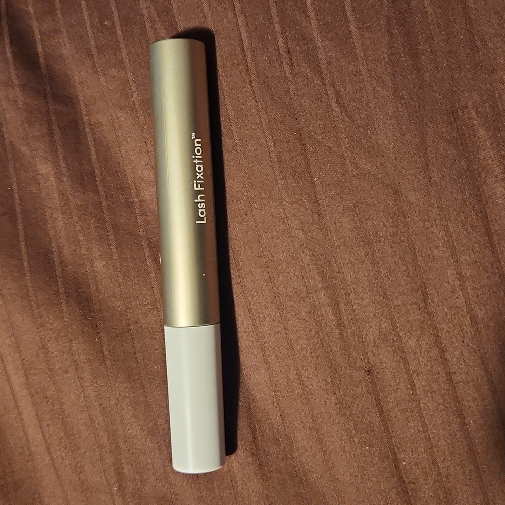 Jane Iredale lash fixation mascara